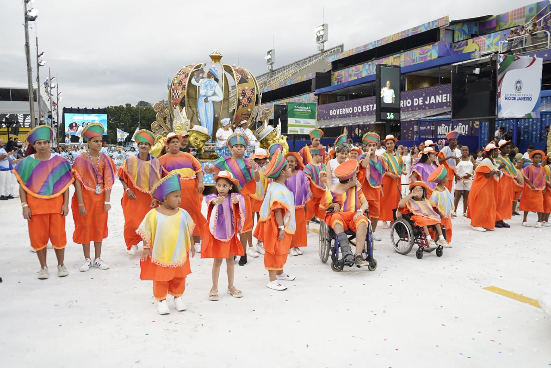 Escolas mirins desfilaram na Marquês de Sapucaí - Divulgação / SME