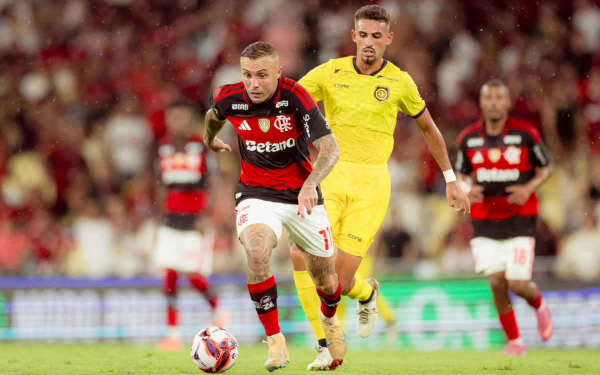 Éverton Cebolinha em ação pelo Flamengo