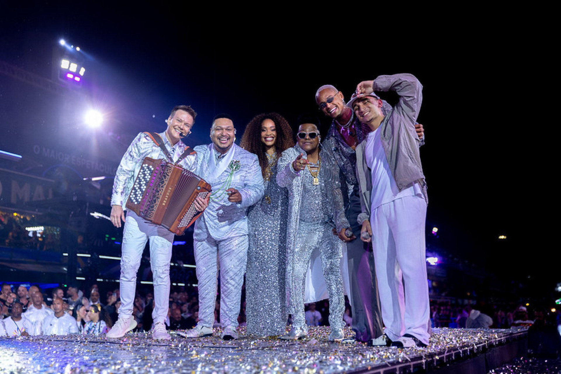 Puxadores do Grupo Especial cantaram com Michel Teló, Leo Santana e João Gomes - Eduardo Hollanda / Rio Carnaval