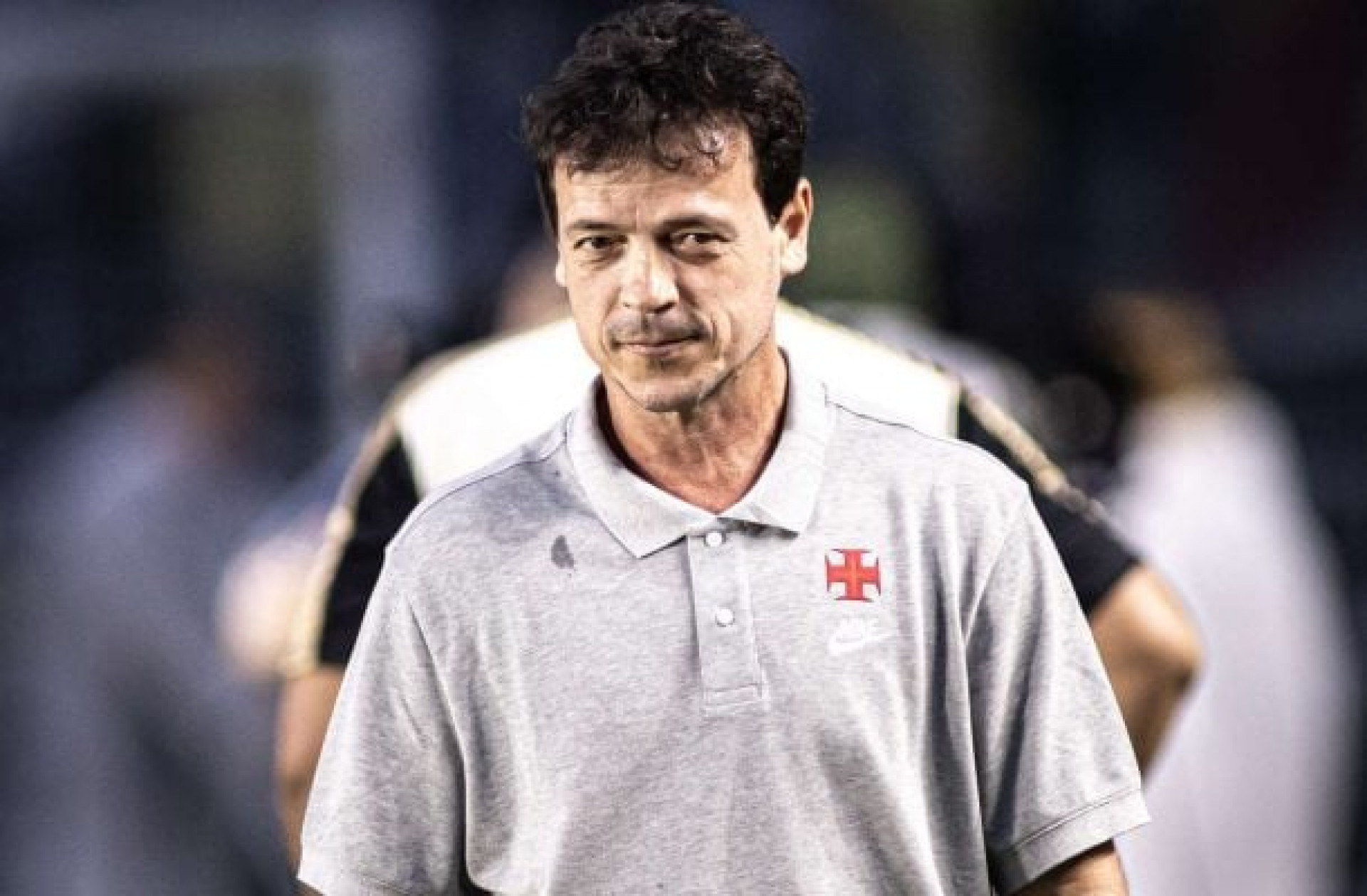 Fernando Diniz &eacute; demitido e n&atilde;o &eacute; mais t&eacute;cnico do Vasco