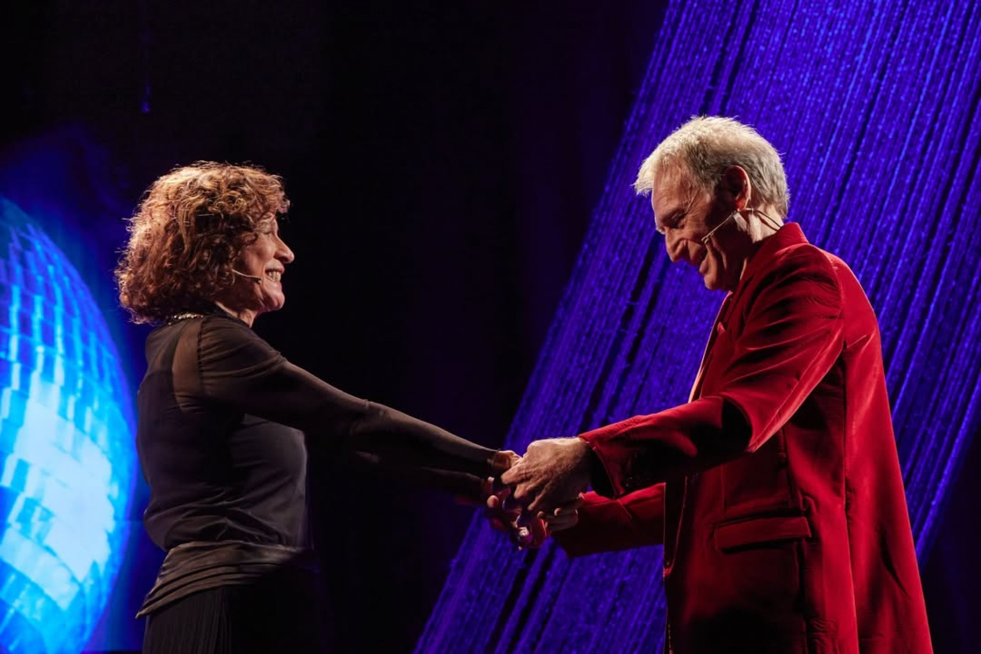 Natália do Vale e Herson Capri protagonizam a peça 'A Sabedoria dos Pais' - Reprodução/Instagram