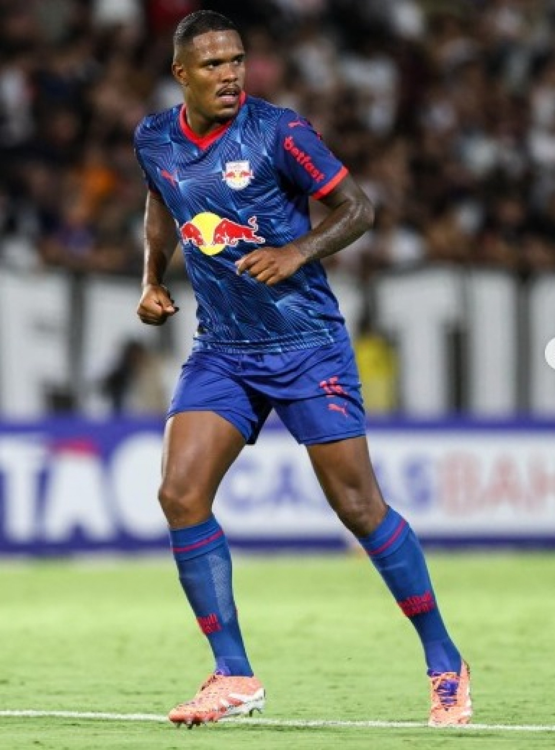 Zagueiro do Bragantino, Gustavo Marques