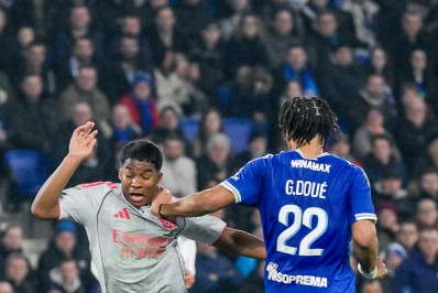 Treinador do Lyon terá conversa com Endrick depois de atuação ruim: 'Sem individualizar'