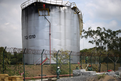Explosão em tanque na base da Vibra Energia deixa feridos e dois mortos em Volta Redonda