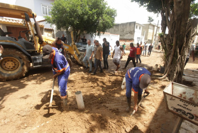 Chuvas em Nova Iguaçu deixam quase 90 pessoas desalojadas; município mantém alerta máximo
