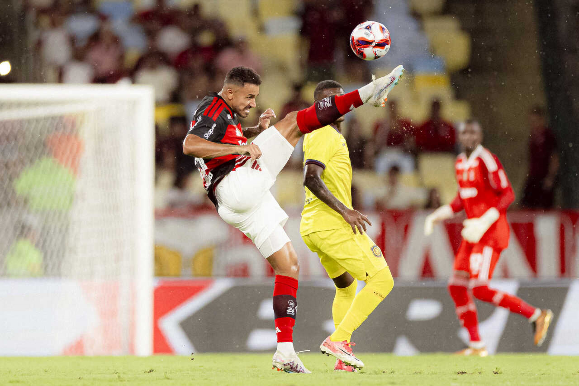 Danilo comenta vaias da torcida do Flamengo