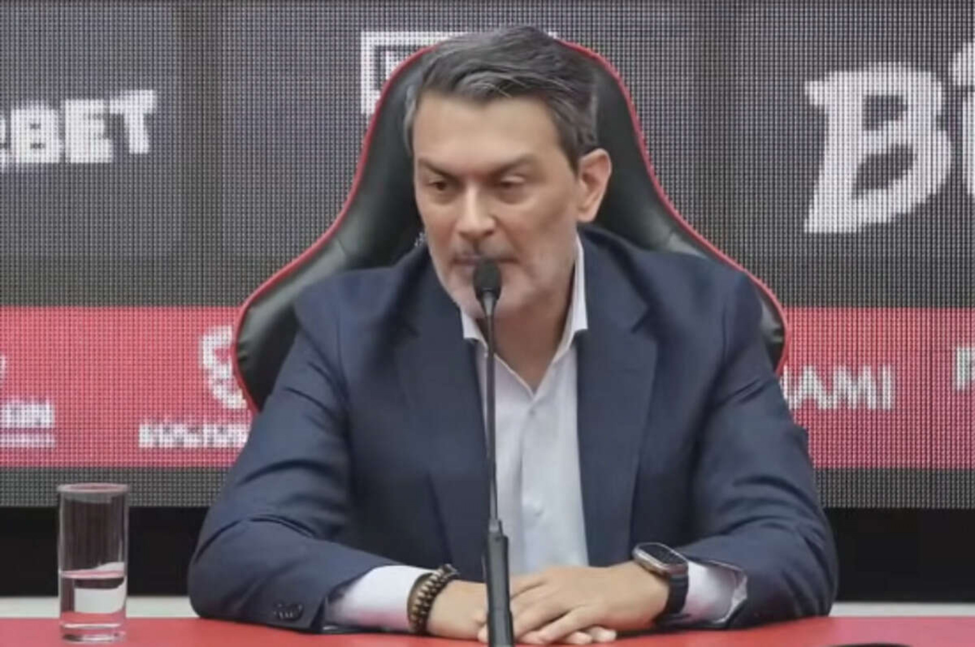 Diretor do S&atilde;o Paulo faz “apelo” para Lucas jogar semifinal do Paulist&atilde;o na grama sint&eacute;tica