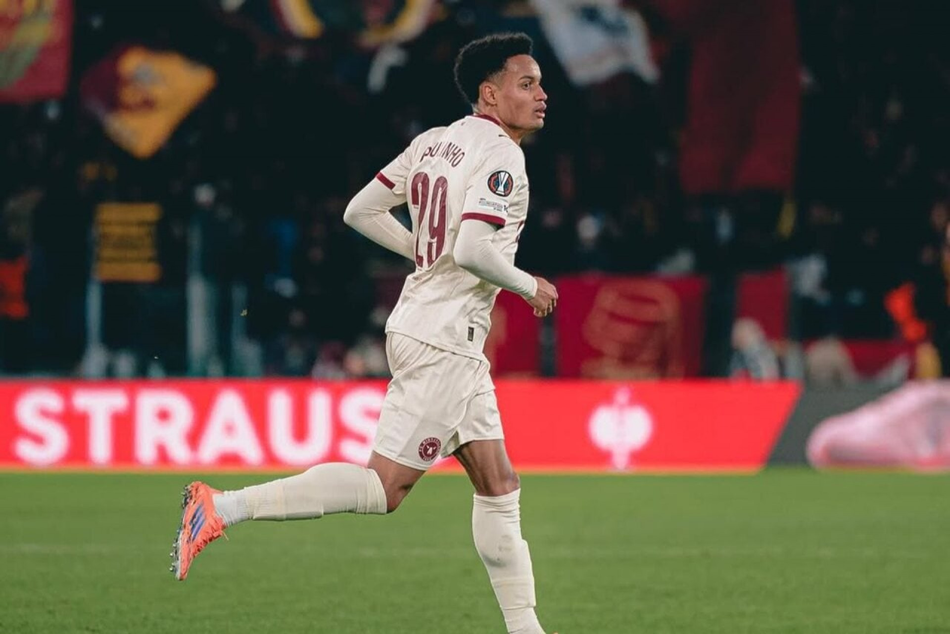 Botafogo negocia por brasileiro do Midtjylland (DIN)