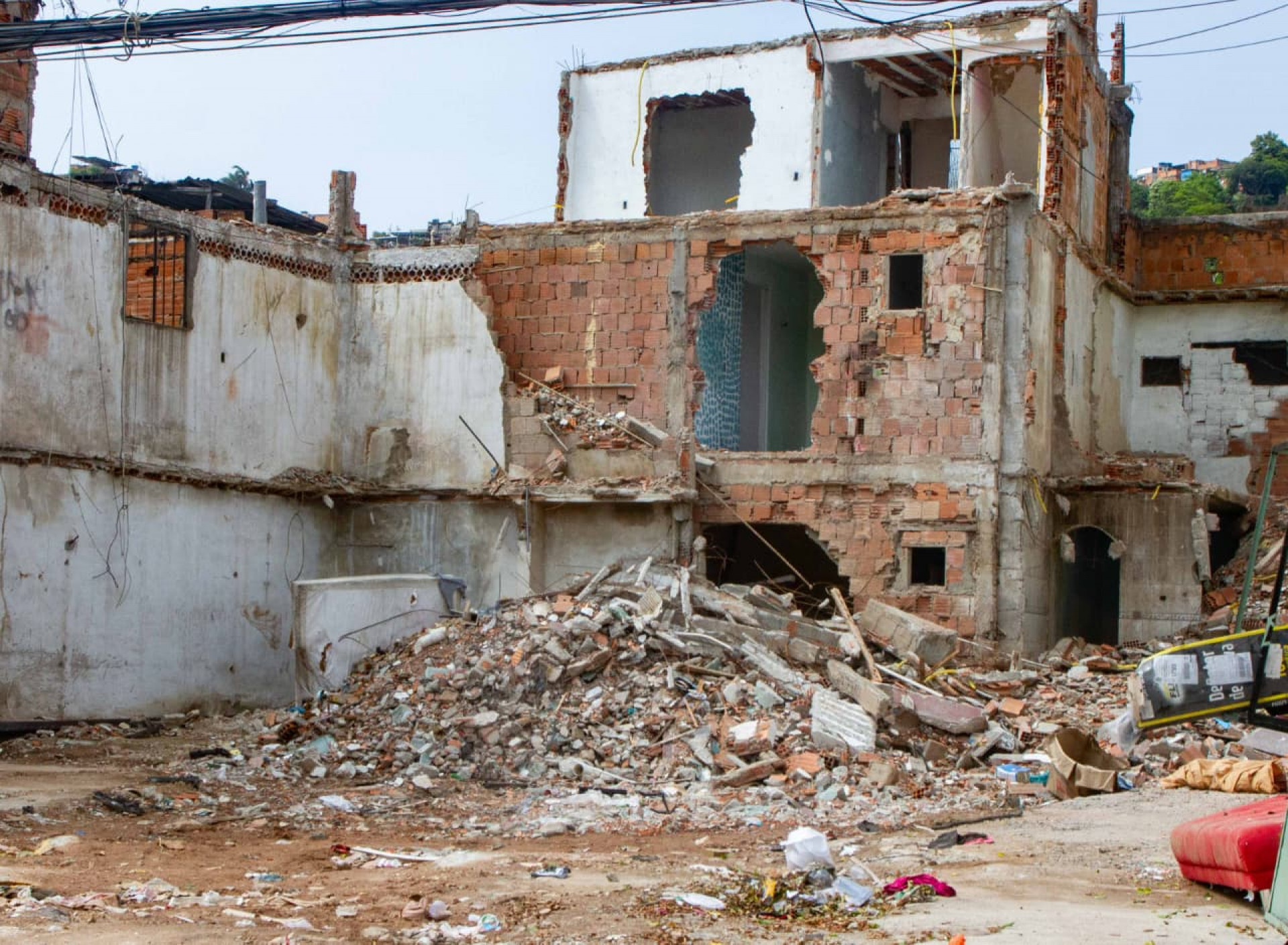 Imóveis da Favela do Metrô, no Maracanã, foram demolidos após desabarem - Érica Martin / Agência O Dia