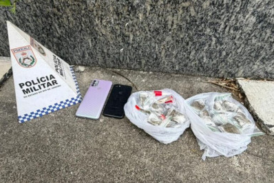 PM prende trio por tráfico e apreende mais de 150 gramas de drogas em Rio das Ostras
