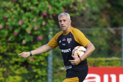 Técnico do São Paulo é um dos cotados para substituir Gallardo no River, diz jornal argentino