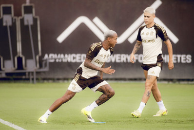 Flamengo e Bragantino encerram negociação por Wallace Yan