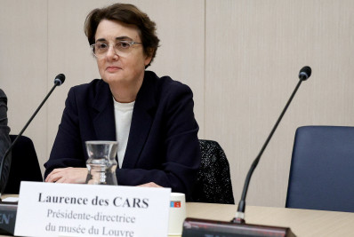 Presidente do Museu do Louvre renuncia ao cargo