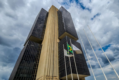 Contas externas têm saldo negativo menor em janeiro de 2026