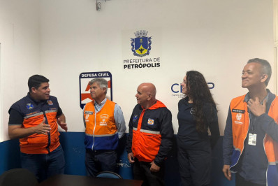 Prefeitura e Governo do Estado reabrem núcleo avançado na Defesa Civil