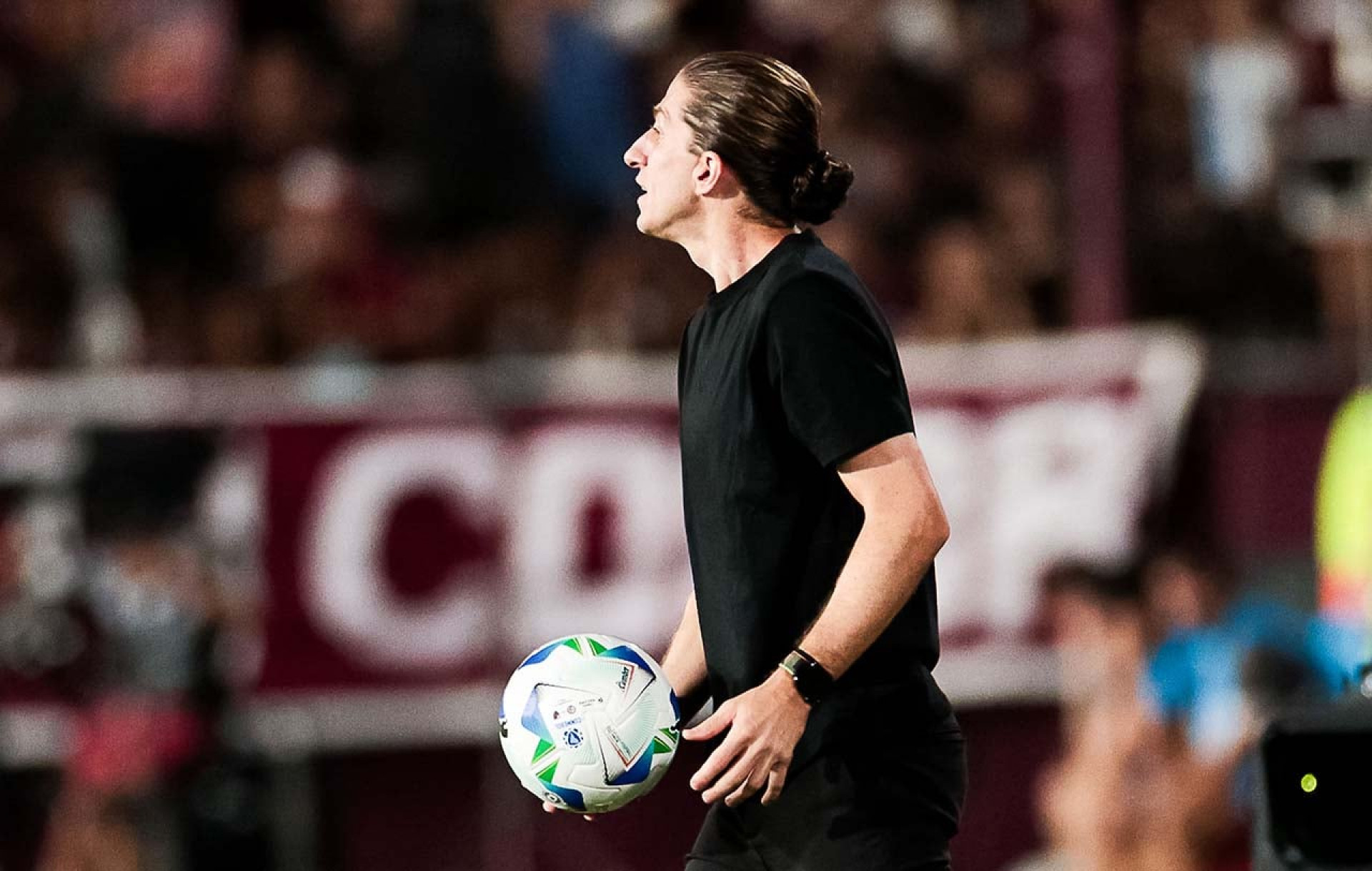 Filipe Lu&iacute;s tem segunda chance de remontada no Flamengo; entenda