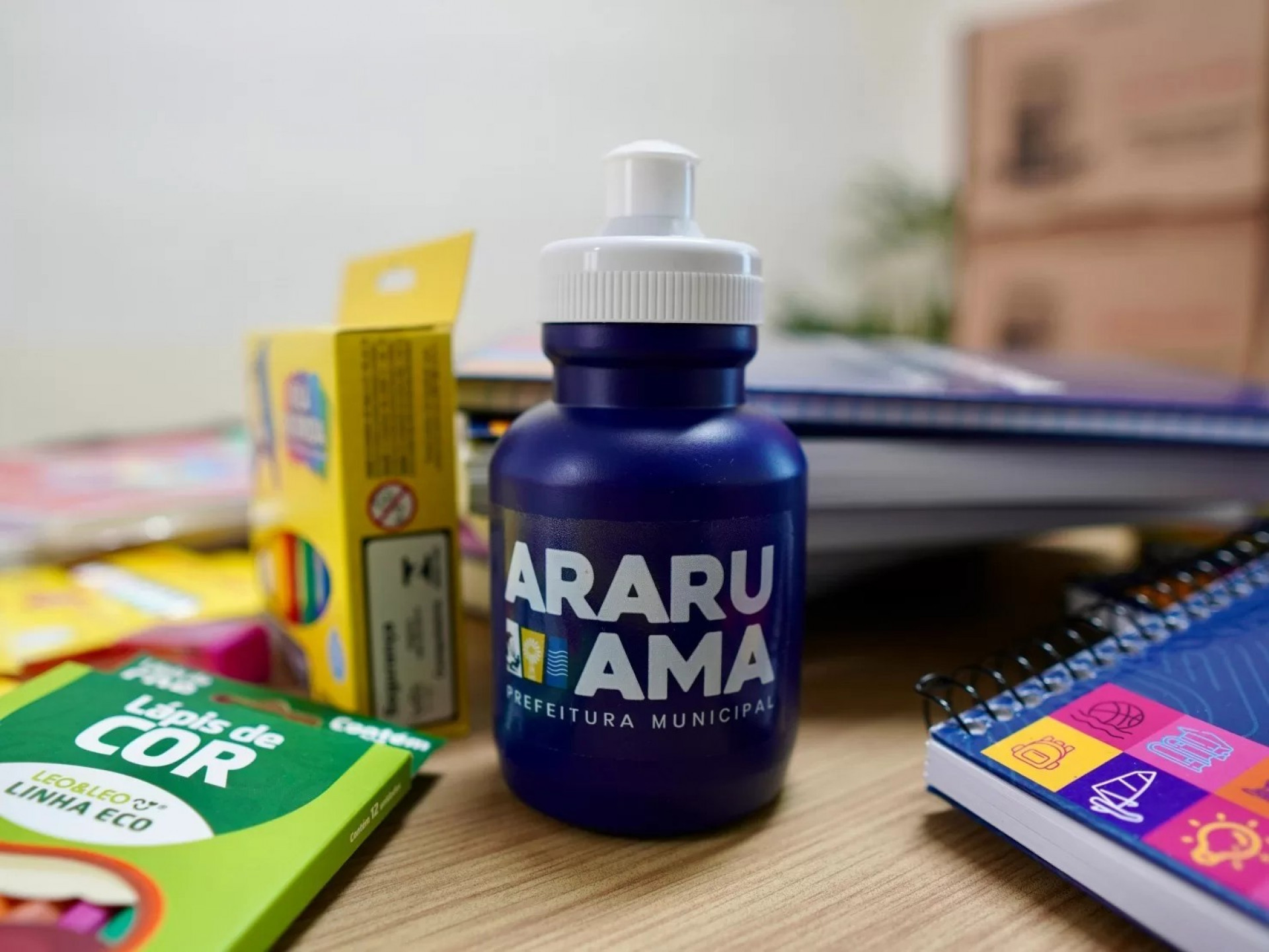 Kits escolares  - Ascom