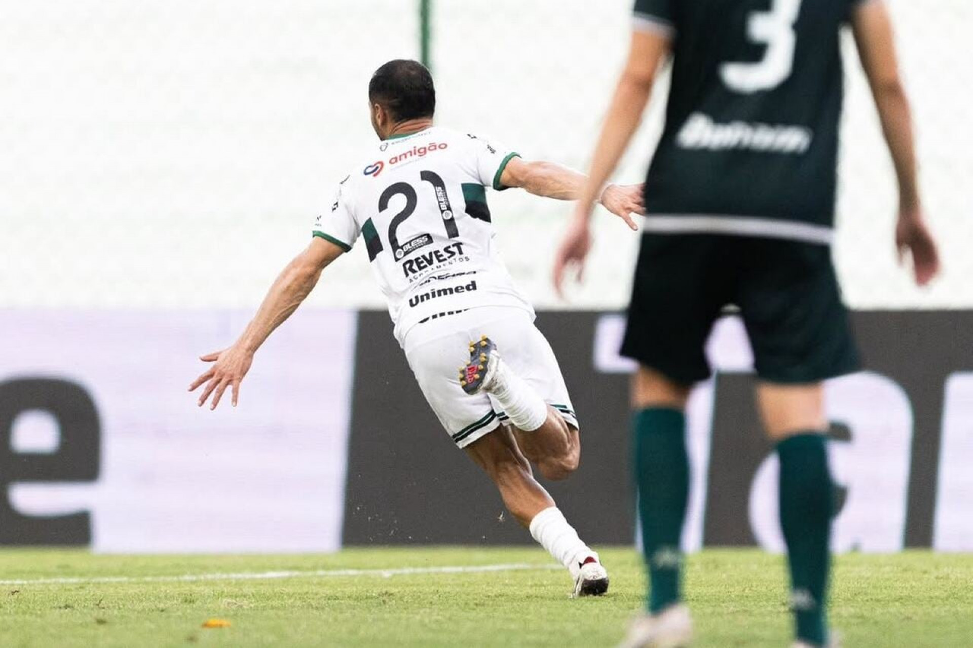 Maring&aacute; vence o Boavista e avan&ccedil;a na Copa do Brasil