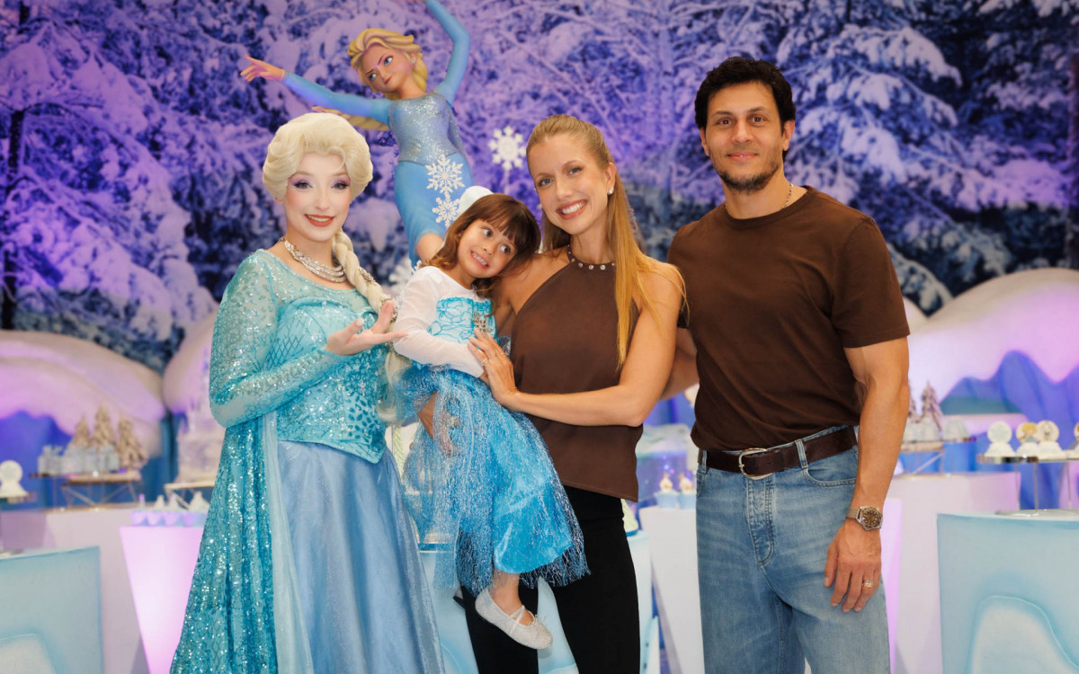 Ava, Gabriela Prioli e Thiago Mansur