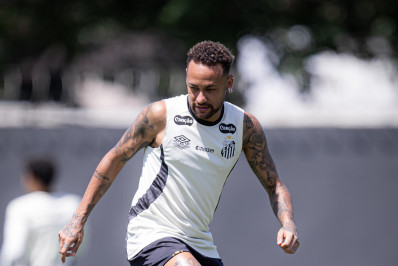 Ancelotti deu prazo até maio para Neymar provar que pode defender a Seleção, diz jornal