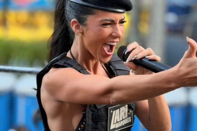 Larissa Marques grava novo audiovisual em noite de multidão e emoção