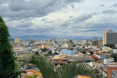 Macaé entra em alerta para chuva forte e risco de alagamentos