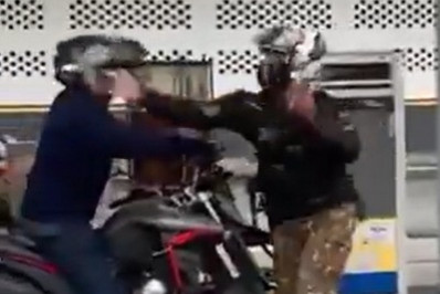 Vídeo! Militar do Exército é flagrado danto tapa em motociclista, na Zona Oeste
