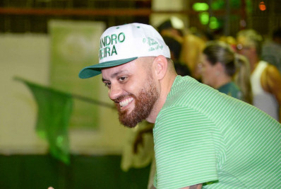 Leandro Vieira segue na Imperatriz Leopoldinense para Carnaval 2027