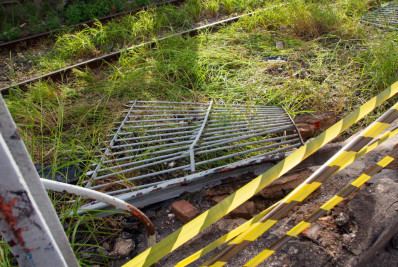 Perseguição com tiroteio termina em acidente e deixa quatro feridos em Ramos