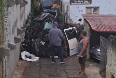 Operação termina com ferro-velho fechado e proprietário preso em Itaipava