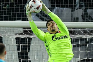 Botafogo oferece R$ 21 milhões e encaminha contratação de goleiro de clube sérvio