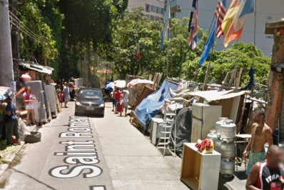 Argentino é preso por agredir e arrancar parte da orelha de mulher em Copacabana
