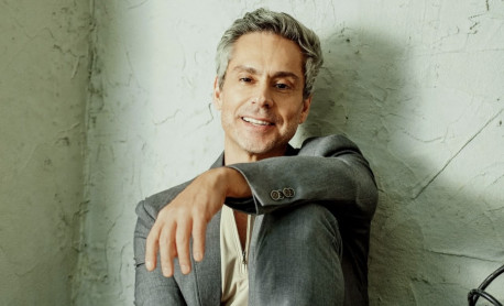 Alexandre Nero choca ao revelar desgaste mental e necessidade de respiro