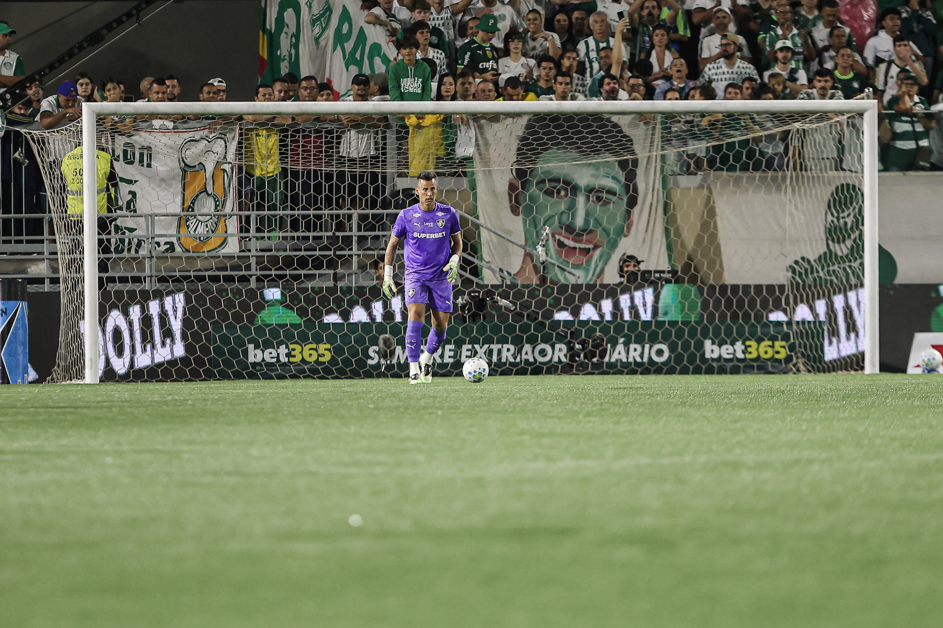 Fluminense enfrentou o Palmeiras, nesta quarta-feira (25), na Arena Barueri, pela 4&ordf; rodada do Brasileir&atilde;o - Lucas Mer&ccedil;on/Fluminense