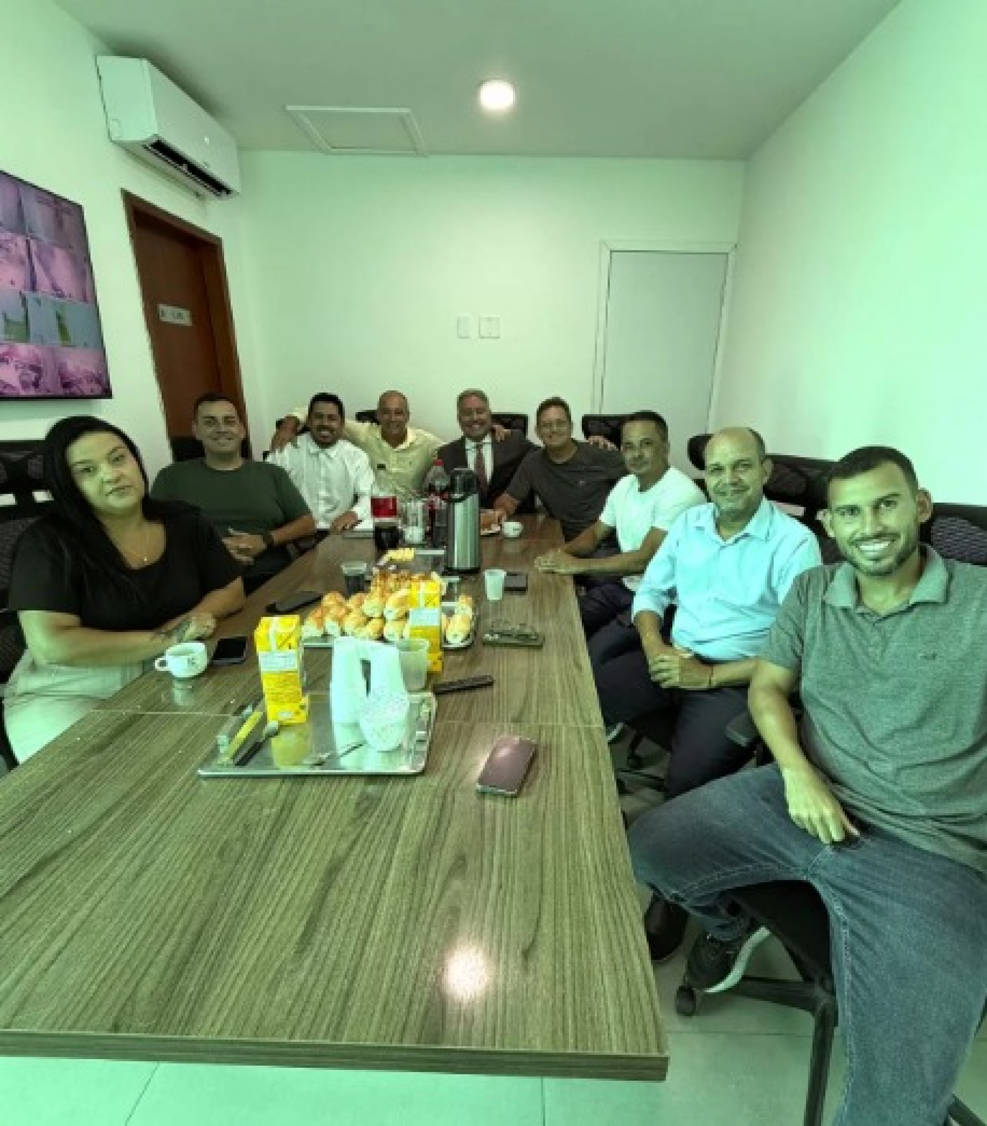 Vice-prefeito Diego Silveira (MDB), e vereadores do munic&iacute;pio - Ascom