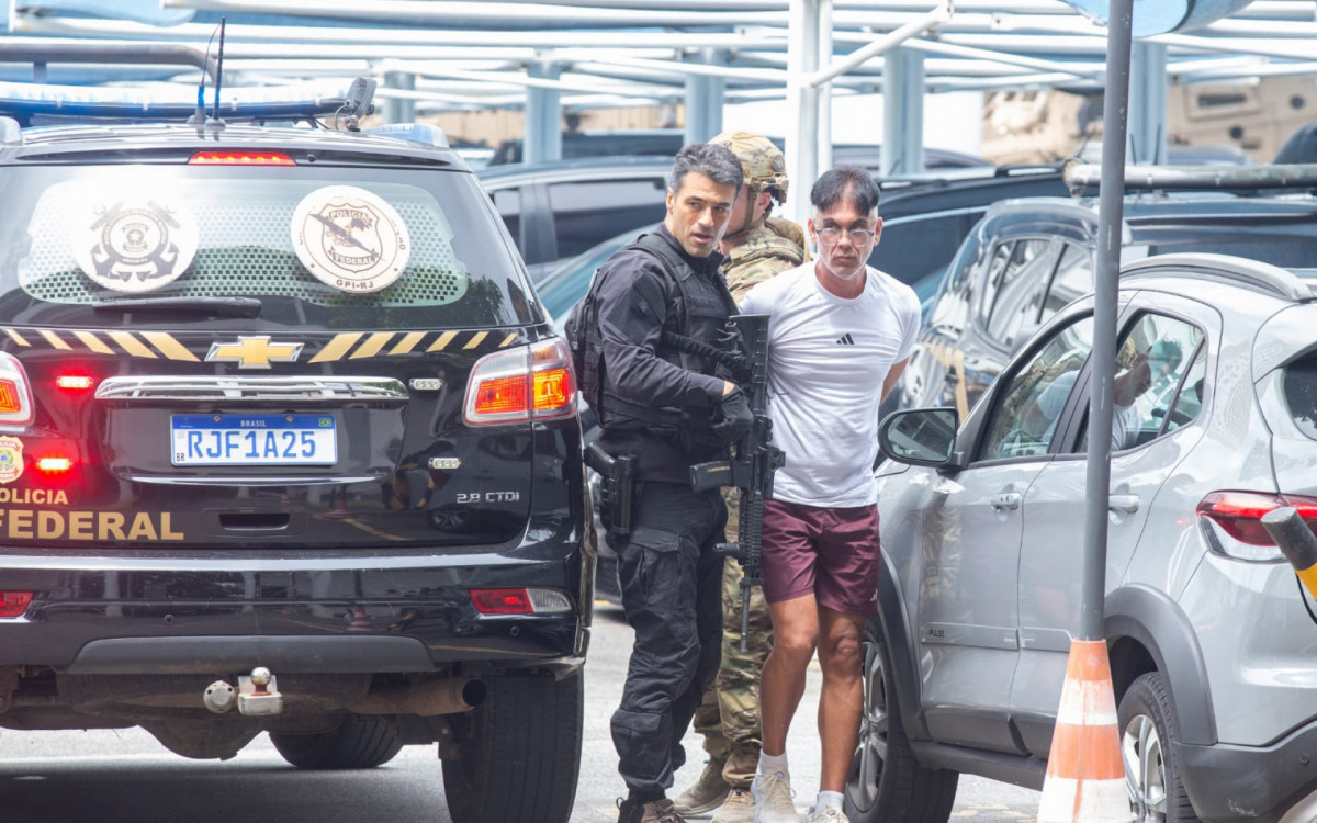 Adilsinho foi levado à sede da PF após ser preso em Cabo Frio
