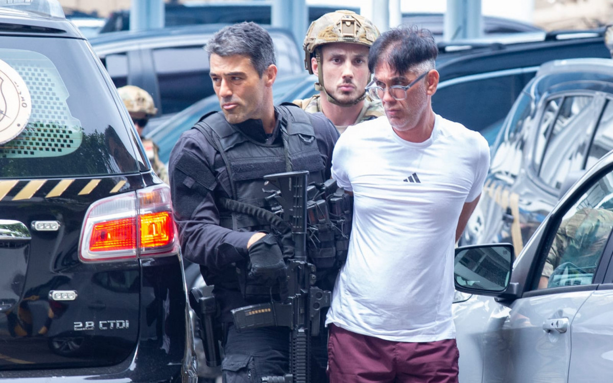 Adilsinho foi levado à sede da PF após ser preso em Cabo Frio