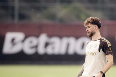 Léo Pereira defende direito de torcedor do Flamengo fazer cobranças: 'Maior da América Latina'