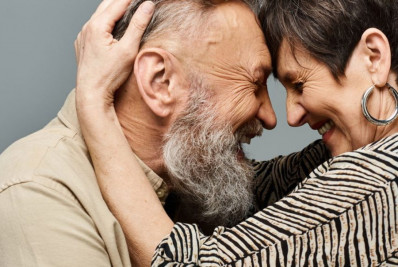 Amor sem pressão: Os 40+ estão mais felizes nos relacionamentos