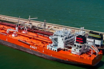 Marca histórica em embarques de óleo cru é registrada no Porto do Açu