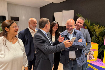 Rodrigo Neves anuncia Niterói como sede de evento global de democracia participativa