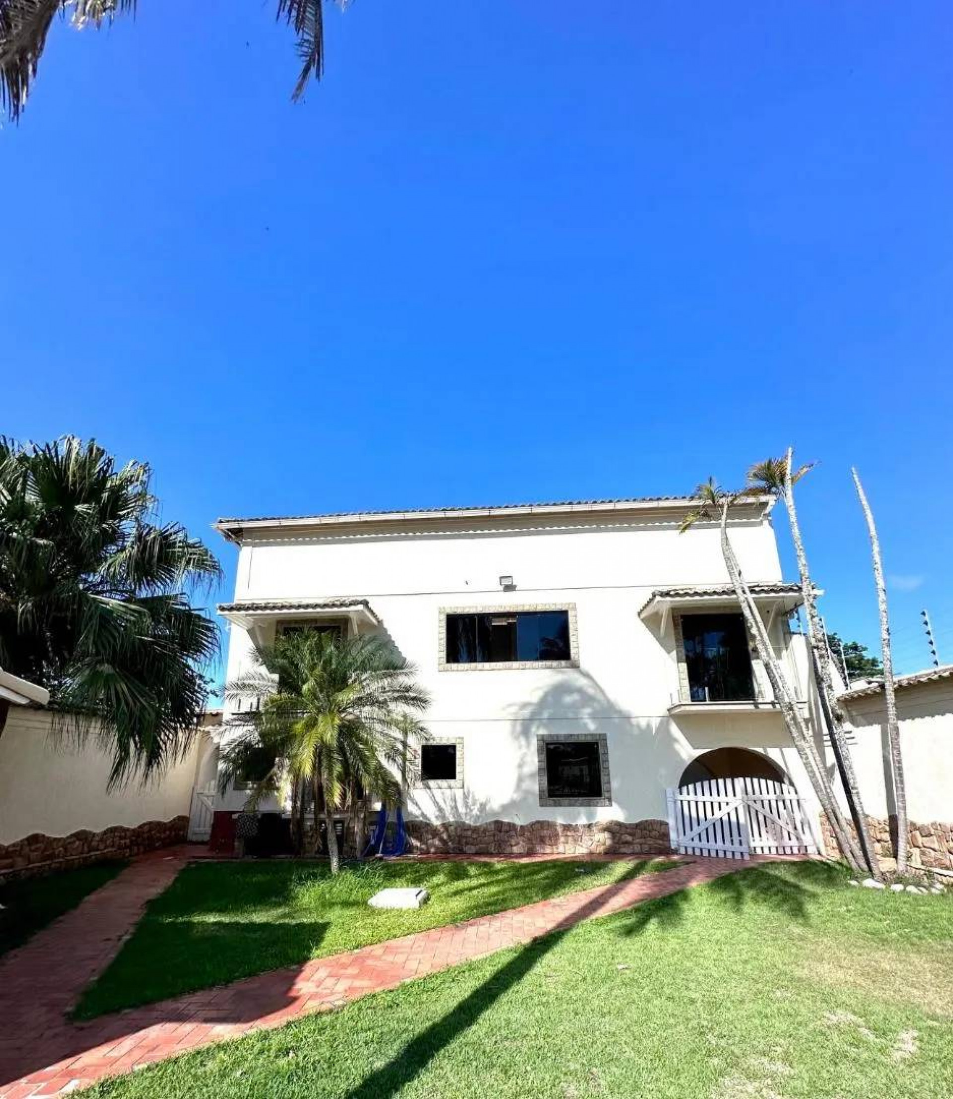 Mansão onde Adilsinho foi preso contava com piscina e ampla área de lazer - Divulgação