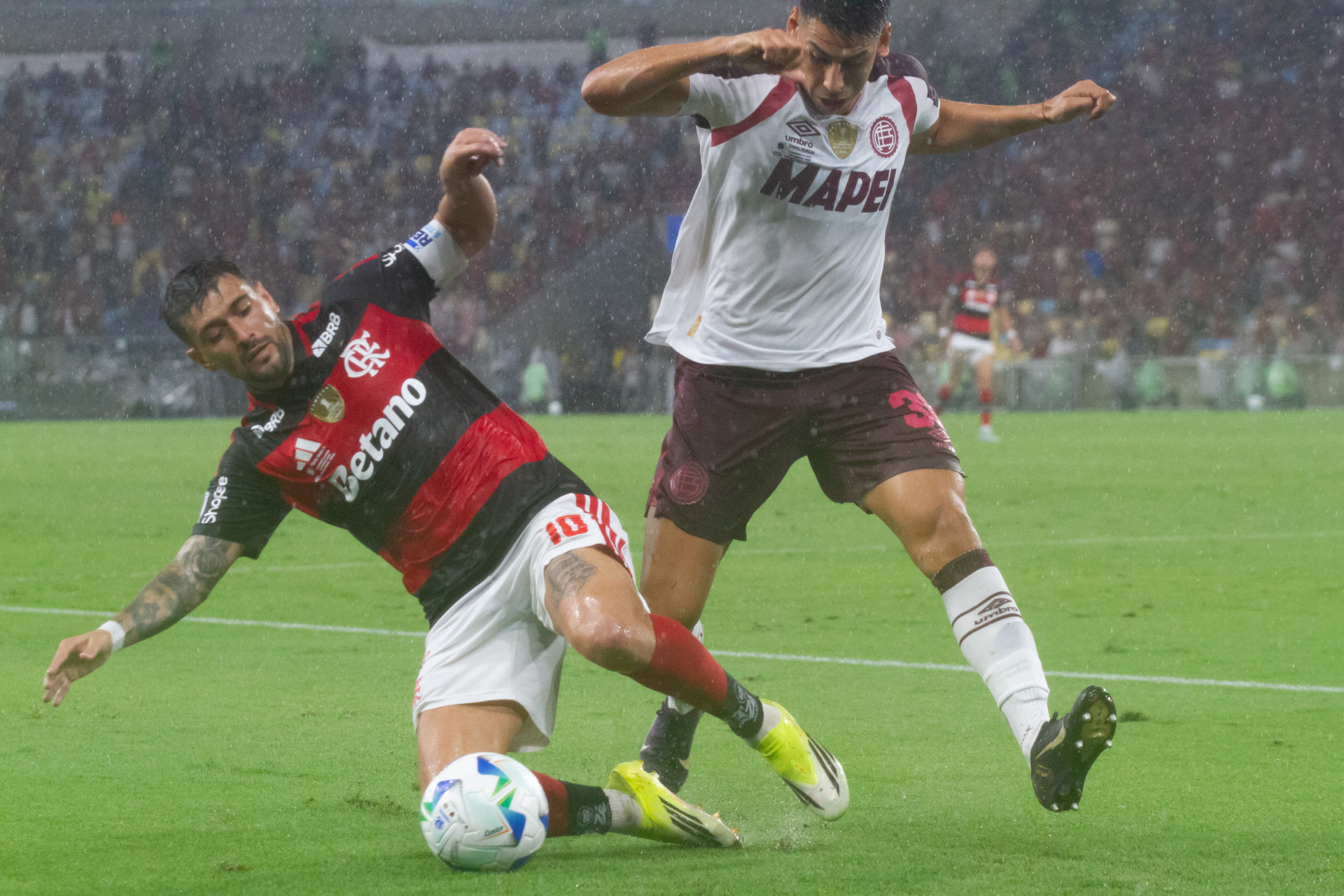 Partida entre Flamengo x Lanús, válida pela final da Recopa Sul-Americana 2026, realizada no Estádio do Maracanã, na zona norte do Rio de Janeiro, na noite desta quinta-feira (26). - Érica Martin/Agência O Dia