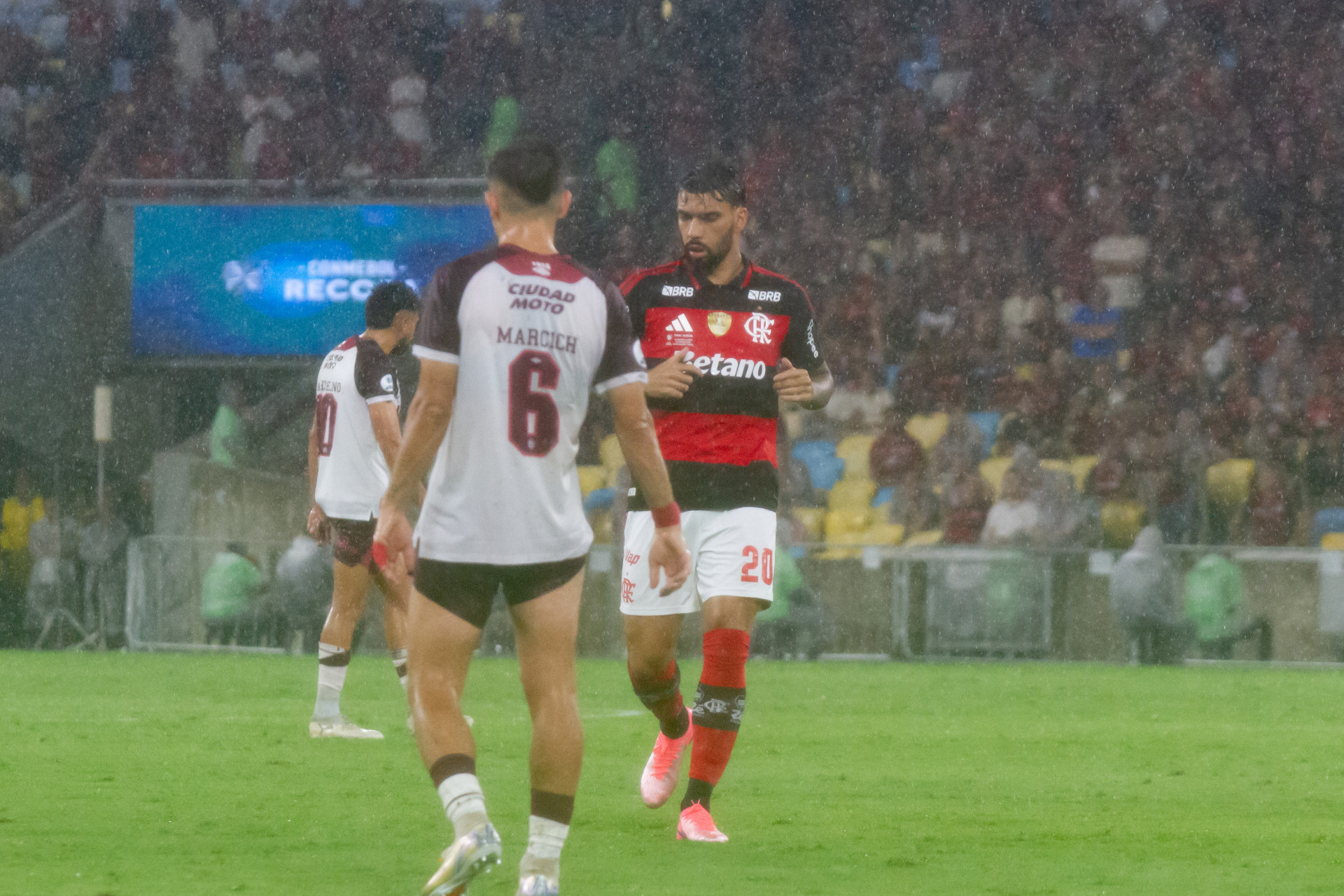 Partida entre Flamengo x Lanús, válida pela final da Recopa Sul-Americana 2026, realizada no Estádio do Maracanã, na zona norte do Rio de Janeiro, na noite desta quinta-feira (26). - Érica Martin/Agência O Dia