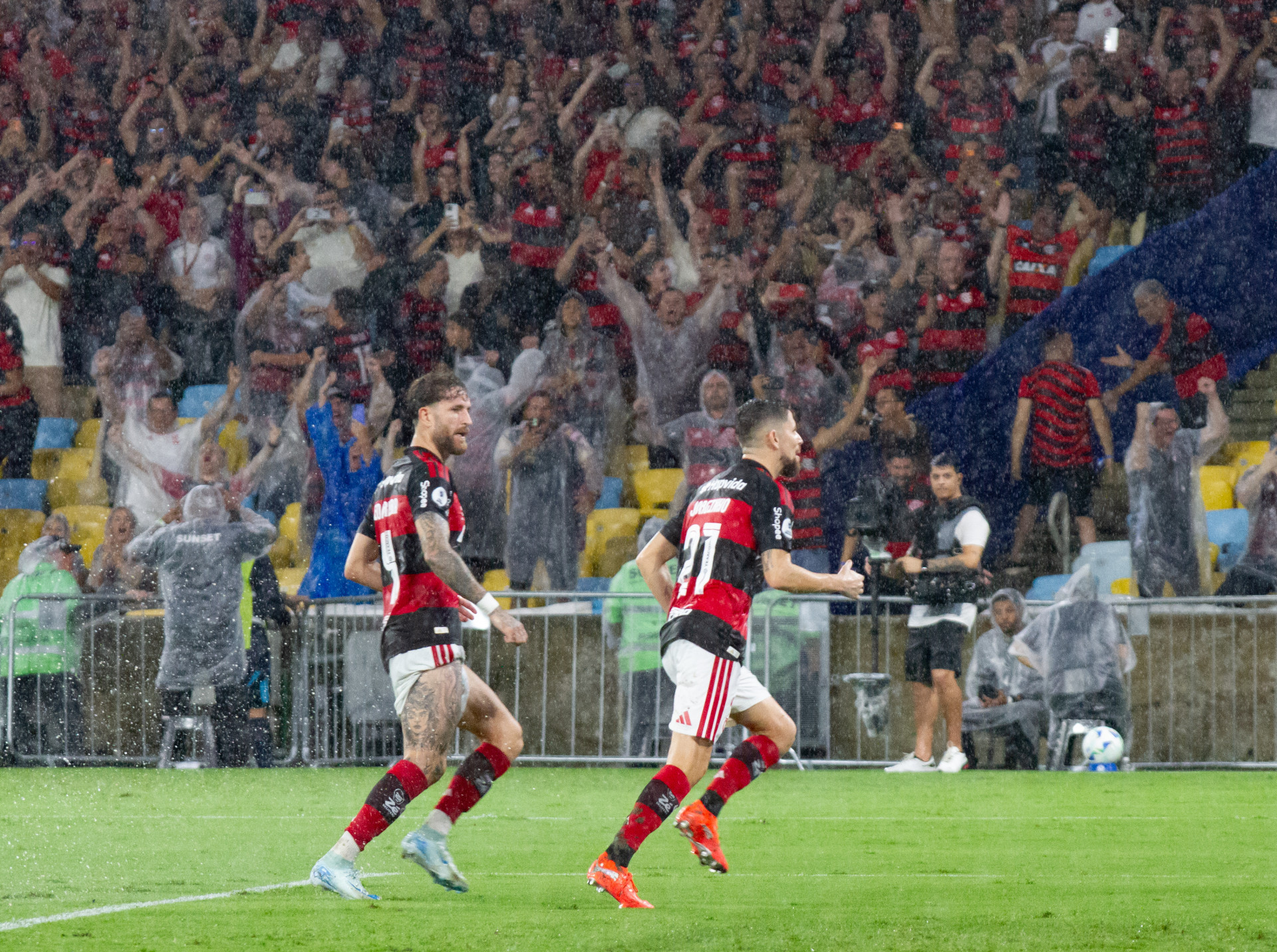 Partida entre Flamengo x Lanús, válida pela final da Recopa Sul-Americana 2026, realizada no Estádio do Maracanã, na zona norte do Rio de Janeiro, na noite desta quinta-feira (26). - Érica Martin/Agência O Dia