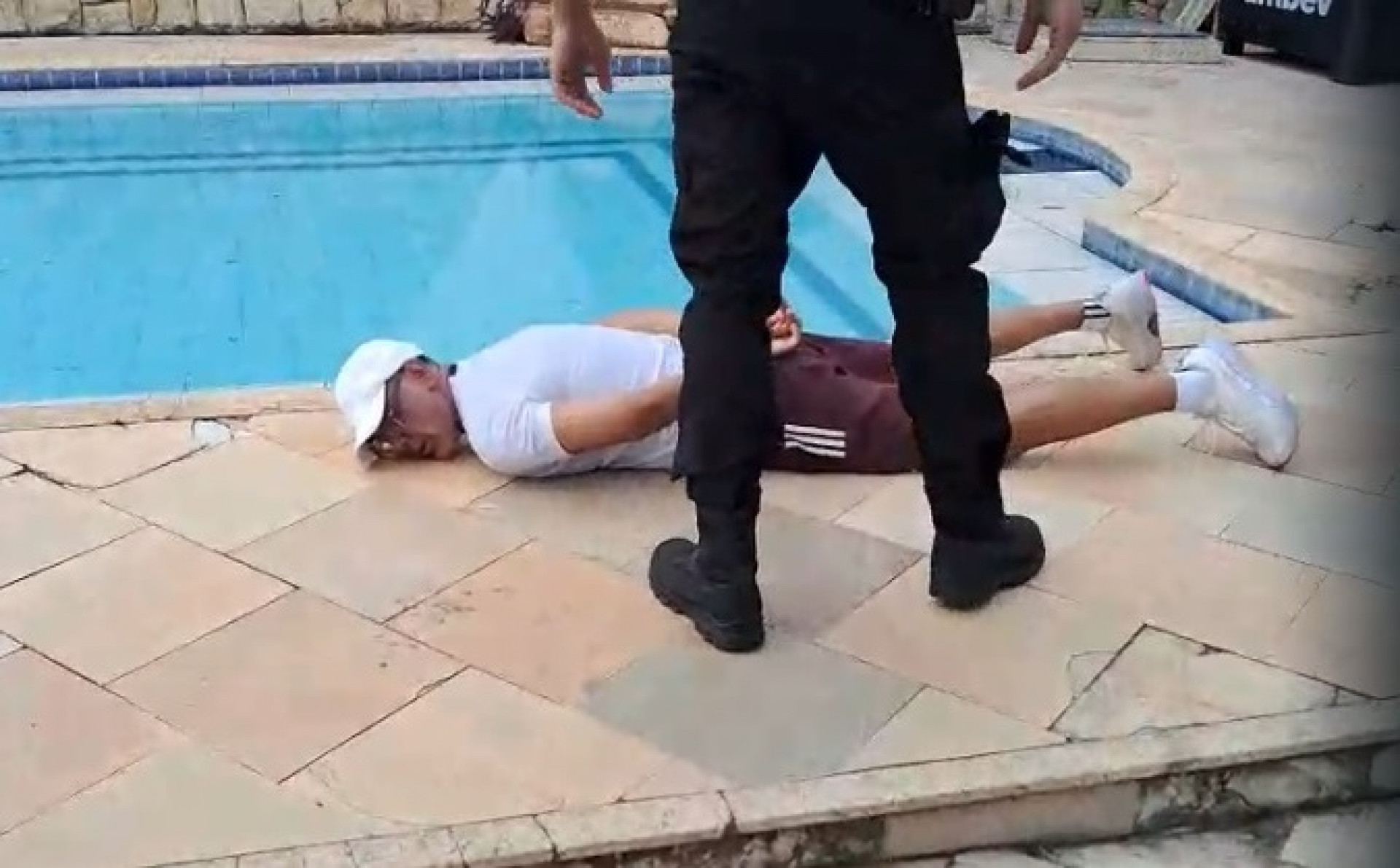 Adilsinho foi preso em uma casa de alto padrão em Cabo Frio - Reprodução