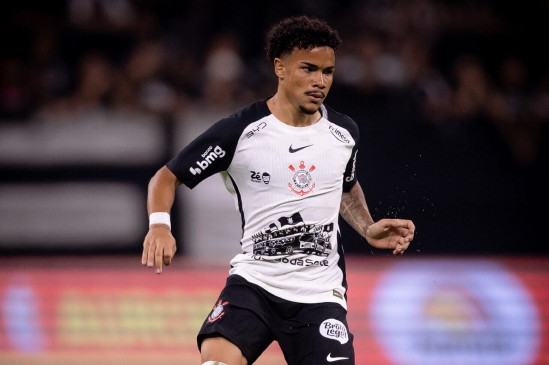 Kaio C&eacute;sar &eacute; novidade em treino do Corinthians antes da semifinal
