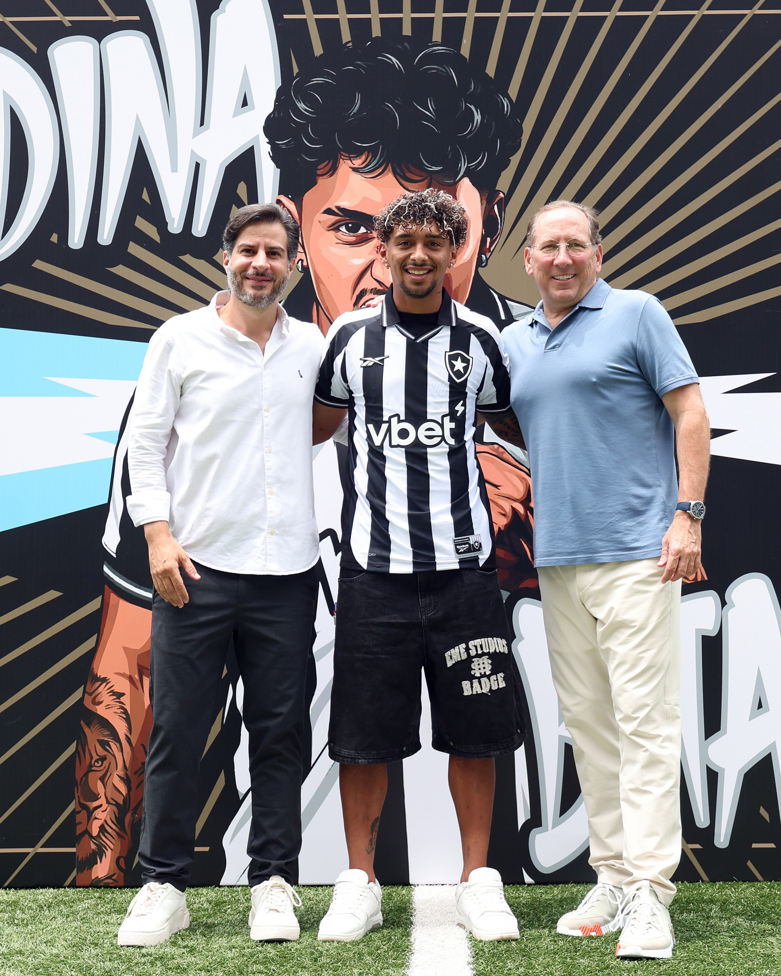 Medina é apresentado no Botafogo