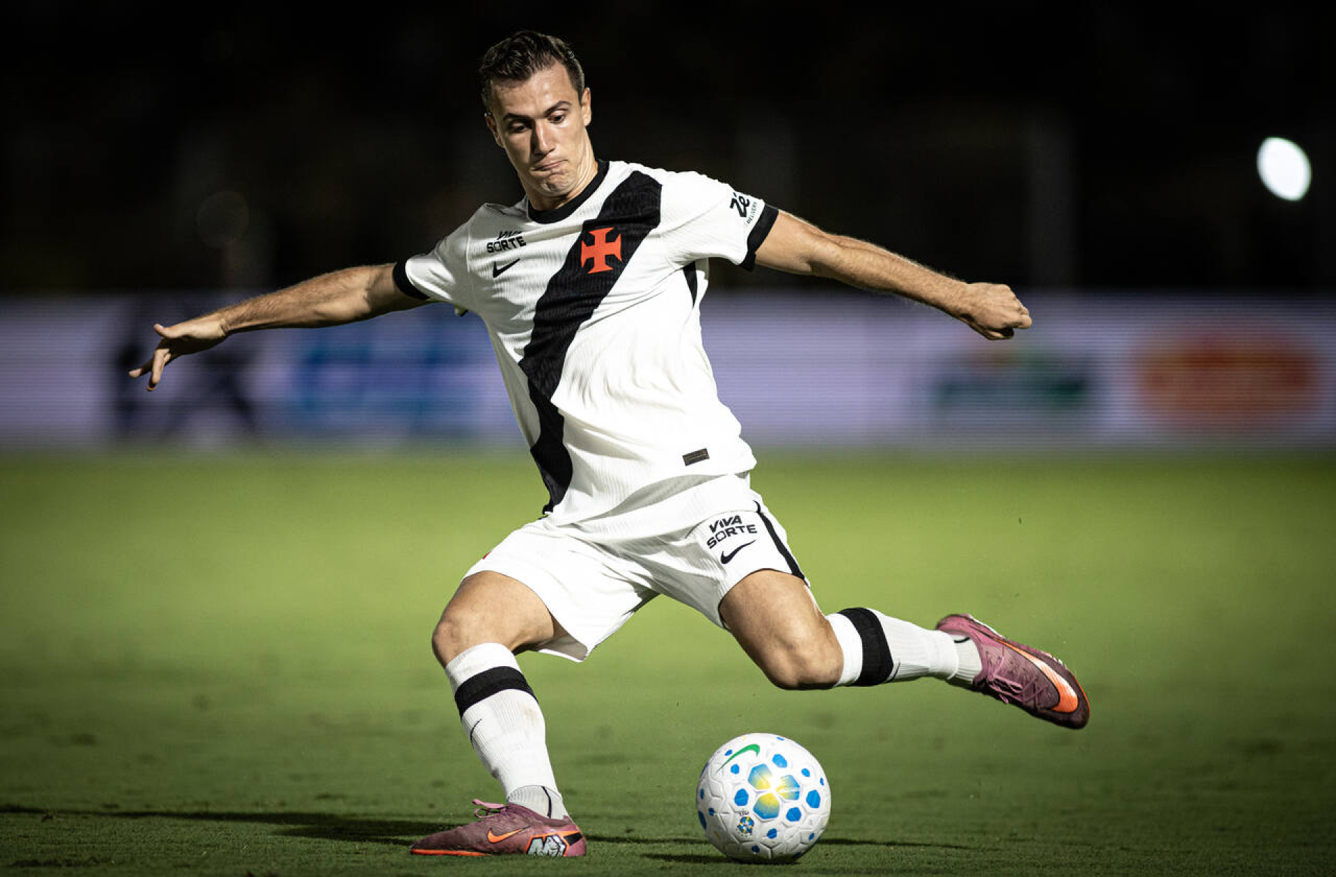 Novo t&eacute;cnico do Vasco precisar&aacute; retomar confian&ccedil;a e resultados positivos