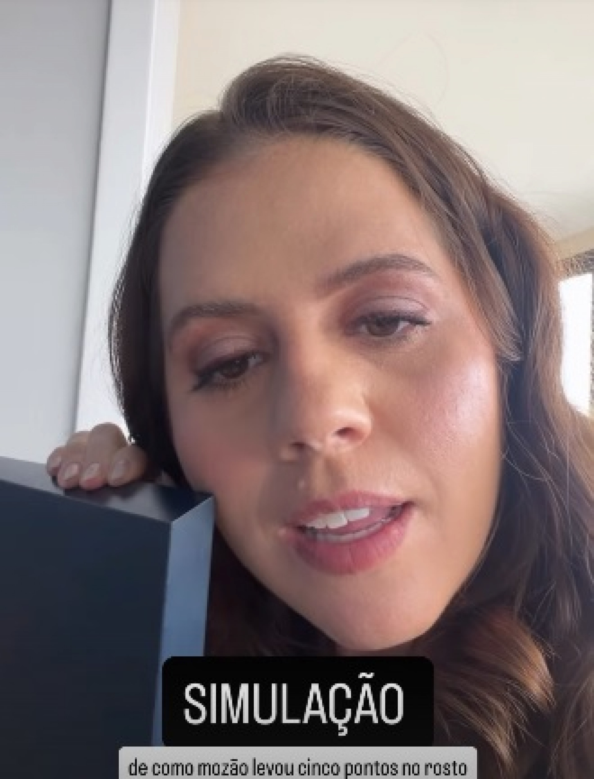 Tati Machado contou que o marido feriu o rosto no armário da cozinha  - Reprodução/Instagram 